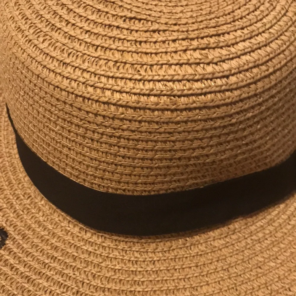 Hat - Picture 2 of 7